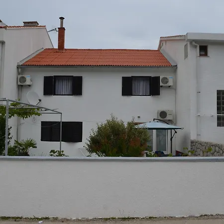 Apartment Ljilja